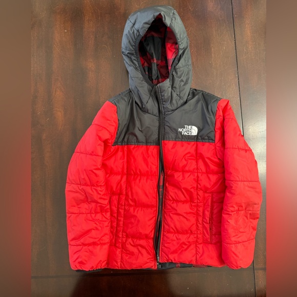The north face boys jacket - Picture 1 of 5